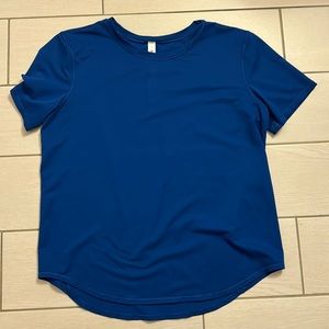 lululemon size 8 running shirt